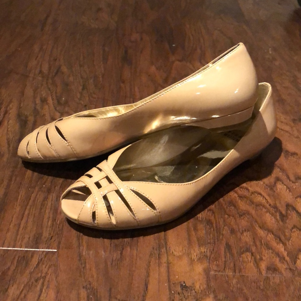 Authentic Stuart Weitzman Flats - image 2